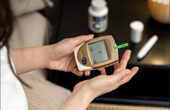 How to Choose the Right Medical Diagnostic Equipment for Your Home or Clinic